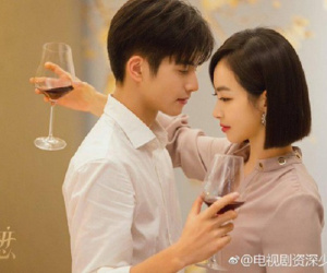 Chị đẹp mua cơm ngon cho tôi bản Trung ngập tràn cảnh tình tứ không kém bản gốc