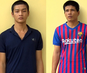 Ba thanh niên ở miền Tây khống chế bà lão, cướp tài sản