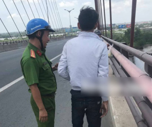 Bị ngăn cản chuyện tình cảm, nam thanh niên nhiều lần ra cầu Cần Thơ tự vẫn