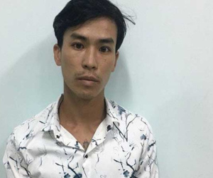 Dụ dỗ bé gái đang chơi ở sân trường sau khi tan học rồi chở ra nghĩa trang hiếp dâm, cướp bông tai vàng