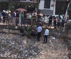 Hà Nội: Nghi buồn chuyện tình cảm, cô gái 2 lần nhảy xuống sông Tô Lịch tự tử nhưng may mắn sống sót
