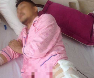 Xông vào nhà xịt hơi cay, đâm trọng thương người quen giữa ban ngày