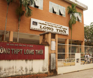 Cô giáo không giảng bài ở Sài Gòn: 'Tôi không ném vở học sinh'