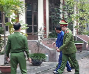 Lý do hoãn phiên xử cựu Phó phòng Cảnh sát Kinh tế Thái Bình xâm hại nữ sinh lớp 9