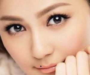 Phụ nữ có 5 NỐT RUỒI này trên gương mặt khiến đường TÌNH DUYÊN LẬN ĐẬN trắc trở, càng hậu vận càng CÔ ĐỘC