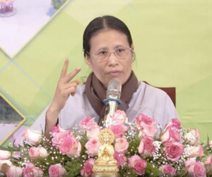 Video: Người dân nghĩ gì về chữa bệnh kiểu 'thỉnh vong' của bà Phạm Thị Yến?