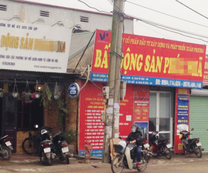 Cơn náo loạn bên đại lộ Thăng Long: Những kẻ liều mạng ôm 'bom'