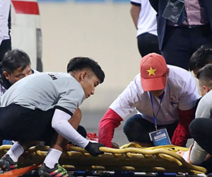 Cầu thủ Brunei nhập viện cấp cứu