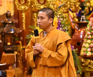 Chùa Ba Vàng 'không thông báo dừng gọi vong'