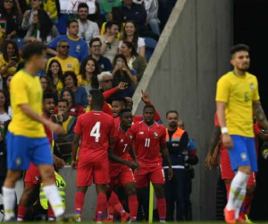 Vắng Neymar, ĐT Brazil bị 'nhược tiểu' cầm hòa