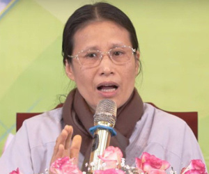 Bà Yến chùa Ba Vàng nói 'không xúc phạm, không xin lỗi' gia đình nữ sinh giao gà bị sát hại