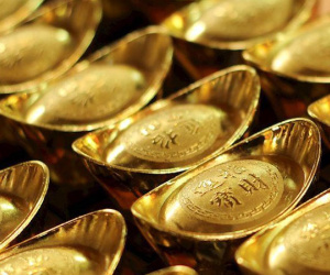 Giá vàng hôm nay 25/3: Lo tăng giá, ồ ạt mua vào