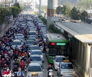 Không phân biệt giàu nghèo khi cấm phương tiện cá nhân