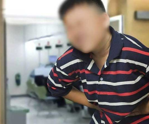 Cậu bé bị thủng dạ dày, khi biết nguyên nhân nhiều người phải giật mình xem lại cách chăm con