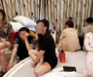Đêm tiệc sinh nhật ngập 'bóng' và 'cần' của các dân chơi 9X