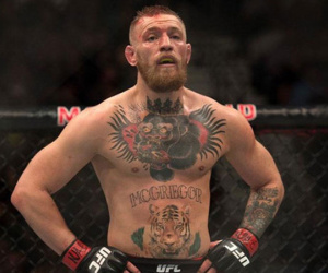 'Gã điên' Conor McGregor bất ngờ tuyên bố giải nghệ