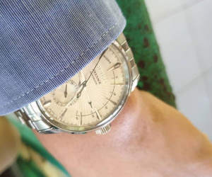 500 chiếc đồng hồ thương hiệu Rolex, Tissot nghi làm giả