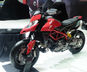 Ngắm 'tân binh' Ducati Hypermotard 950 sẽ về VN trong tháng 6