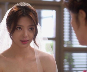 Đêm tân hôn thấy chồng loay hoay, cô dâu mới cưới phải vùng lên: 'Thôi anh để em'
