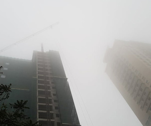 Không khí Hà Nội ô nhiễm báo động, khẩu trang thường không tác dụng