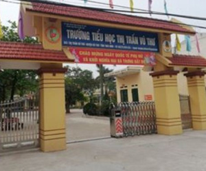 Thái Bình: Một học sinh tử vong, cả trăm học sinh khác nghỉ học vì sợ lây