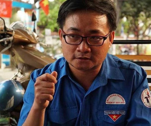 Thầy giáo bị kỷ luật vì cho học sinh đóng cảnh ân ái kiện hiệu trưởng