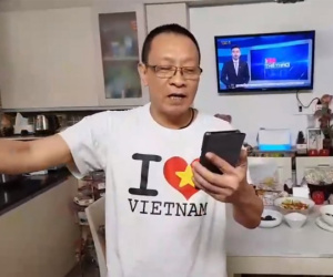 Video: MC Lại Văn Sâm hát 'Này ông Park có tí tóc trên đầu'