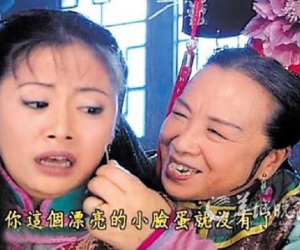 5 ác nữ phim Hoa ngữ 'tụ nghiệp' đến mức người bị cào rách xe tiền tỉ, kẻ thành 'meme' mạng xã hội