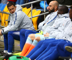 Lý do HLV Sarri cất cả Hazard và Kante trên băng ghế dự bị trong chiến thắng nhọc nhằn trước Cardiff