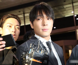 Thành viên tiếp theo trong nhóm chat của Seungri - Choi Jong Hoon chính thức bị buộc tội quay lén và phát tán clip sex vào hôm nay