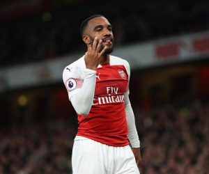Clip: Lacazette lốp bóng siêu phẩm, Arsenal đánh chiếm vị trí thứ 3 của Tottenham