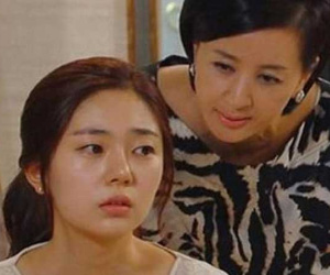 Mẹ chồng nằng nặc đòi mượn của hồi môn, tôi nói một câu khiến bà 'nóng mắt'