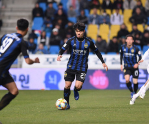 Báo Hàn Quốc: Muốn thoát hiểm, Incheon United cần 'đánh cược' với Công Phượng