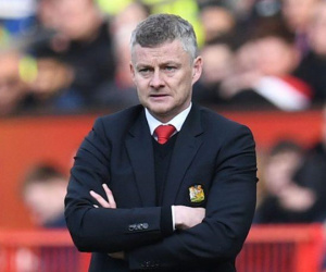 HLV Solskjaer chưa thể thống nhất vấn đề chuyển nhượng với Ed Woodward