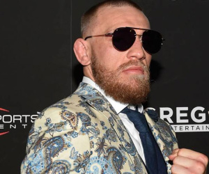 McGregor bất ngờ tái xuất, khiêu chiến 'đại bàng Nga' Khabib