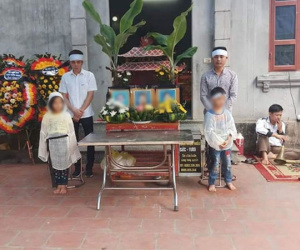 Vụ cả gia đình tử nạn trên đường đi khám bệnh: 'Cặp song sinh không biết chuyện, đến khi phát tang đọc tên bố mẹ và em, các cháu mới khóc thét...'