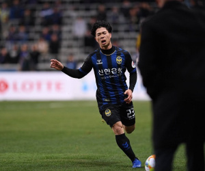Công Phượng cùng Incheon United bị đẩy xuống bét bảng xếp hạng K.League 2019