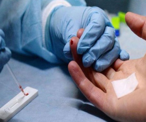 Kẻ dùng vật nhọn đâm khiến nhiều người điều trị phơi nhiễm HIV khai gì?