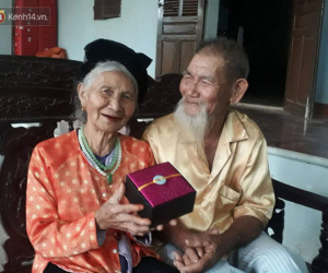 Ngưỡng mộ tình yêu 'ông bà anh' qua 70 mùa hoa nở ở Nghệ An: Ngày kỷ niệm hay lễ lộc gì cũng phải có quà cho vợ!