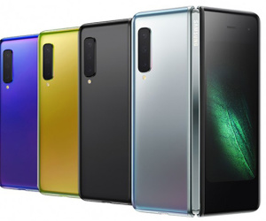 Ốp lưng chính thức cho Galaxy Fold với giá 2,8 triệu đồng