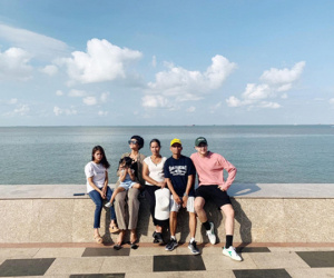 H'Hen Niê khoe ảnh đi du lịch cùng gia đình nhưng dân tình lại chú ý đến người đặc biệt này