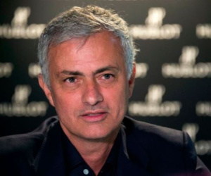 HLV Mourinho trổ tài dự đoán trước thềm tứ kết Champions League