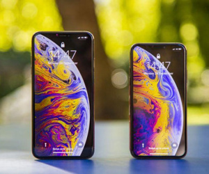 iPhone 11 lớn hơn iPhone XS, 3 camera sau và sạc nhanh