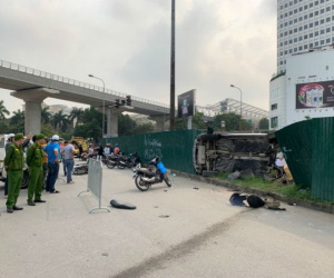 Một nạn nhân bị nữ tài xế lái Mercedes tông trúng đang hôn mê sâu do chấn thương sọ não, gãy đùi