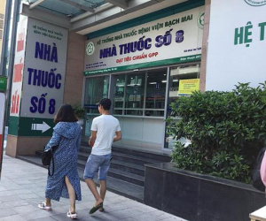 Nhà thuốc BV Bạch Mai bị tố bán thuốc nhập ngoại rởm, vừa động vào đã vữa nát