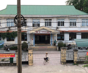 Xe ô tô biển xanh của trung tâm y tế biến mất bất thường