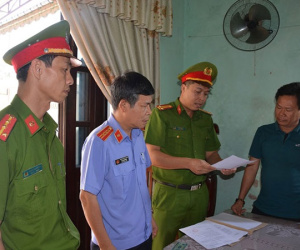 Bắt 3 cán bộ gây thiệt hại hơn 4 tỷ đồng của Nhà nước