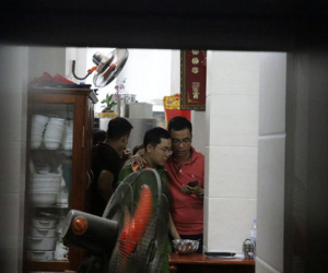 Hàng xóm của Phúc XO: 'Không hiểu nó làm gì mà giàu quá'