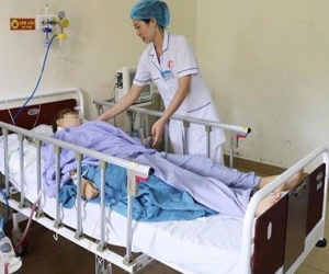 Thanh niên Quảng Ninh đâm bạn gái 18 nhát rồi tự sát bất thành