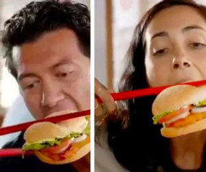 Video: Quảng cáo burger king gây tranh cãi
